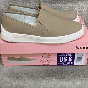 BRAND NEW IN BOX WOMEN’S KENSIE SLIP ON SHOES